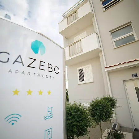 아파트 Gazebo 트로기르