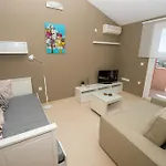 Gazebo Apartament *